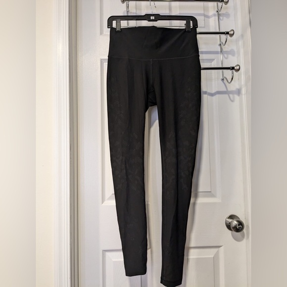 RARE! Lululemon Mapped Out High-Rise Tight 28" Camo Leggings Sz 8 - Picture 5 of 8